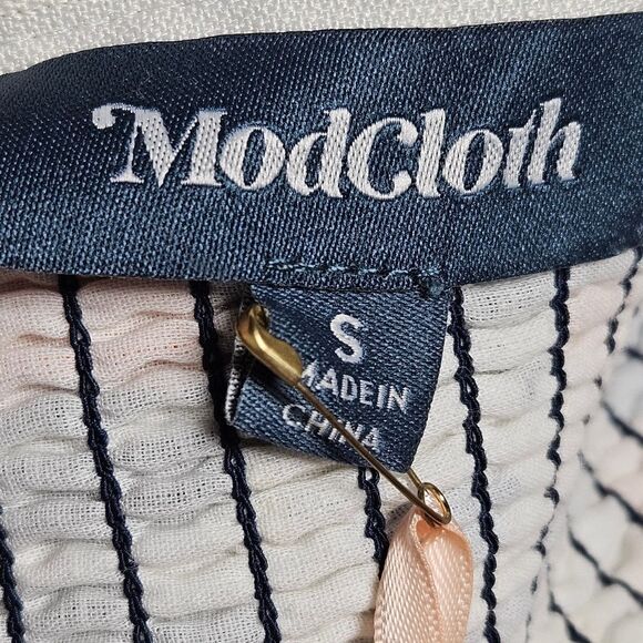 Modcloth Genuine Genius Bold Floral Print Linen Blend V-Neck Halter Jumpsuit - Picture 10 of 16